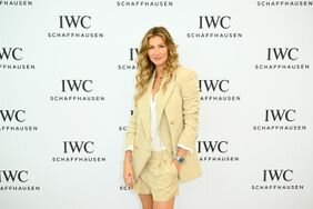 Gisele BÃ¼ndchen Posing Hand in Pocket Shorts Suit IWC Schaffhausen Live Talk With Gisele Bundchen