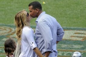 Kate Hudson And Alex Rodriguez At NY Yankees 2009 Family Picnic