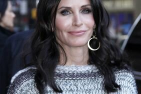 Courteney Cox lead