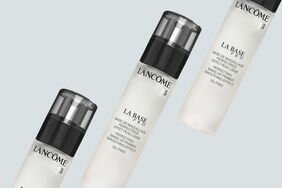 Shoppers Call This Julia Roberts-Worn, Wrinkle-Blurring Primer â€œCashmere in a Pumpâ€ Tout