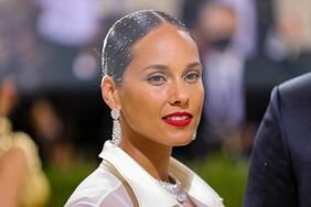 Alicia Keys with gorgeous dewy skin