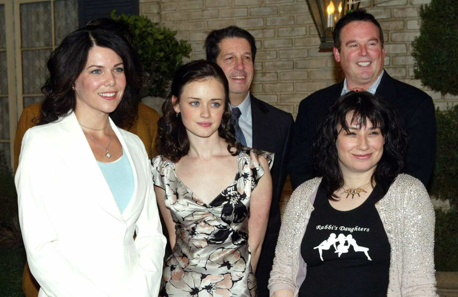 Lauren Graham, Alexis Bledel, Peter Roth, WB's David Janollari and creator/producer Amy Sherman-Palladino