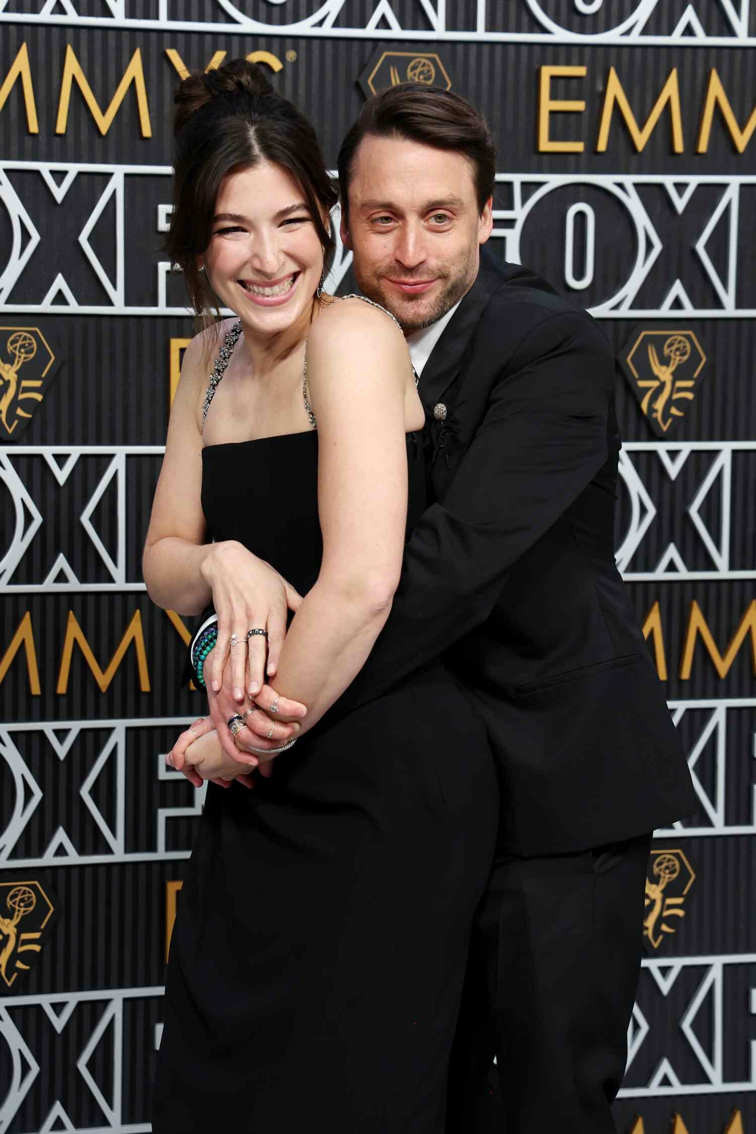  Jazz Charton and Kieran Culkin hugging at the emmys