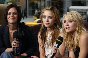 mary-kate olsen, ashley olsen, and rachel bilson attend a taping of MTV's 