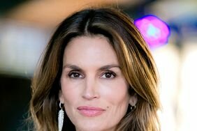 Cindy Crawford Headshot LEAD 3